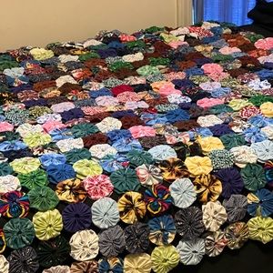 Yo you twin bed double sided throw